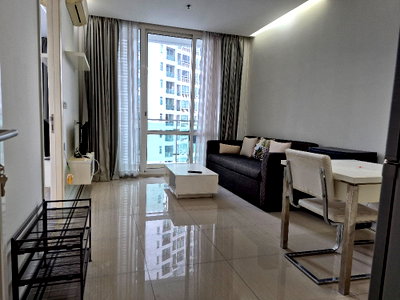 Condos for rent : Available  1 bedroom, corner room, 40 sq m., 26th floor, TC Green Rama9 Condo.