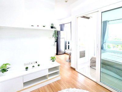 Condos for sale : The Trust Central Pattaya Condo for Sale 1 Bedroom City View