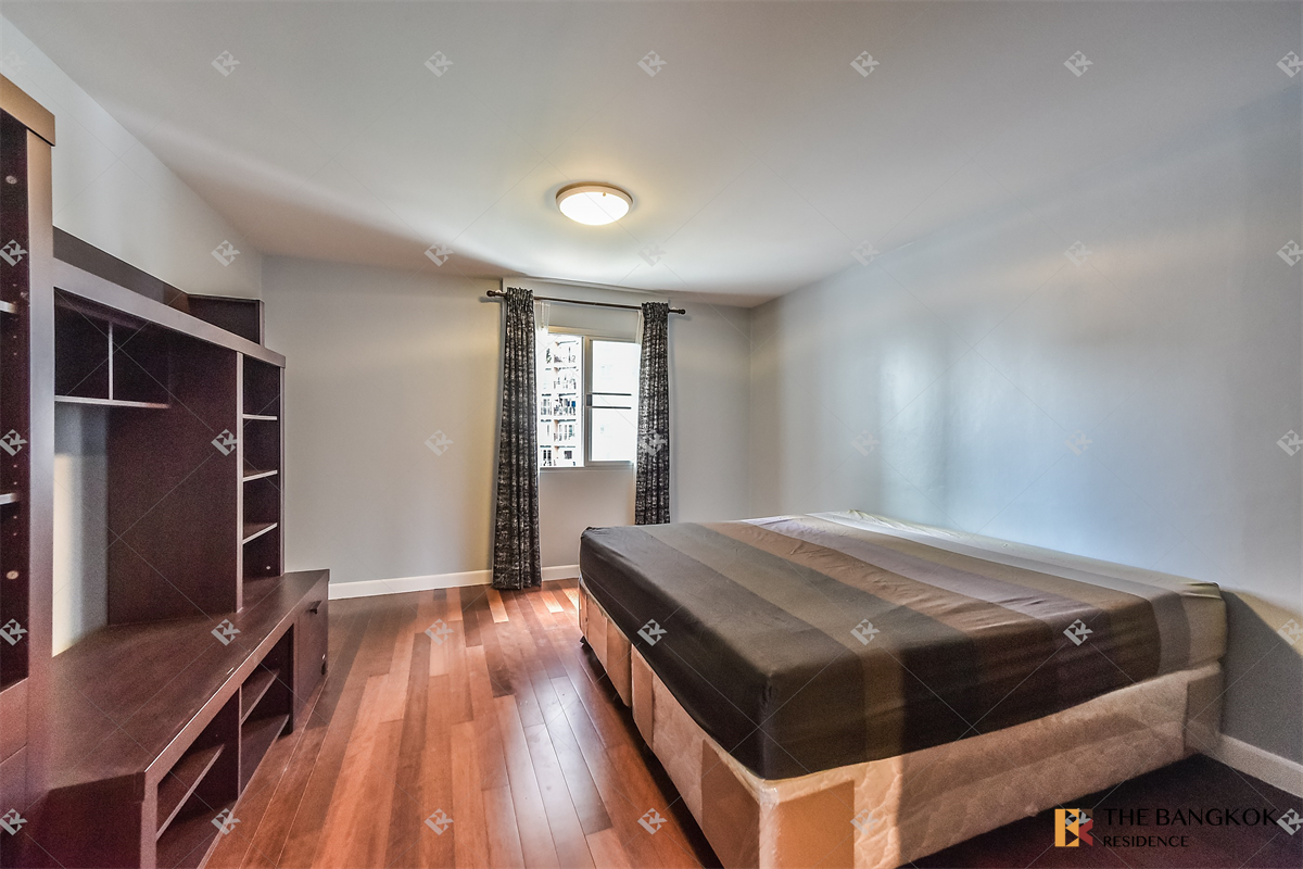 picture Belle Park Residence Condominium Rare Unit, Good Price - 9/10