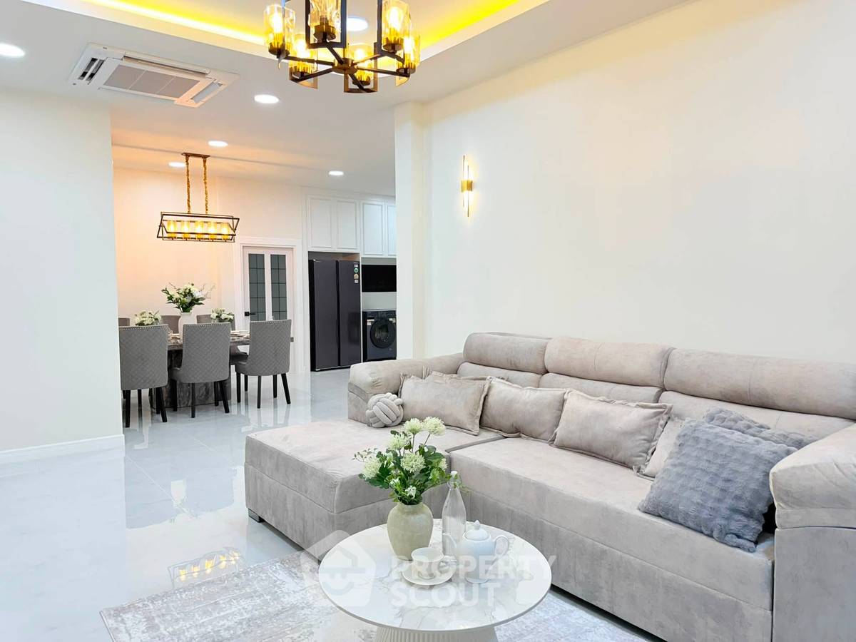 รูป บ้าน 3-ห้องนอน ใกล้ พัทยาตะวันออก (ID 3028370) - รูปที่ 6/14