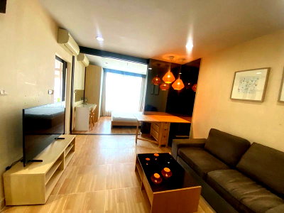 Condos for sale : move in Ready condo for sale, Ladda Condo View, beautiful view, in the heart of Sriracha city.