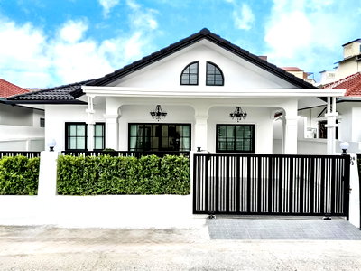 Houses for sale Chonburi : Fully Furnished 3 Bedroom House for Sale Khao Talo Pattaya