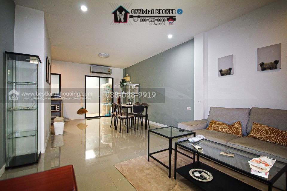 รูป ทาวน์โฮม 2 ชั้น หมู่บ้านพรีเมี่ยม ไทม์โฮม วงแหวน-อ่อนนุช Premium Time Home Wongwaen-Onnut #พร้อมอยู่ #ถูกสุดในโครงการ #ถูกกว่าราคาประเมิน - รูปที่ 2/26