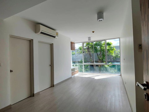 ขายห้องชุด อาคาร E ชั้น 3  ขนาด 56 ตร.ม. 2 ห้องนอน สภาพทำใหม่  