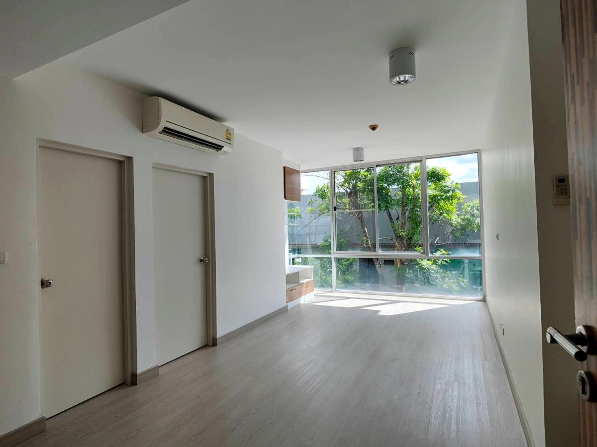 รูป ขายห้องชุด อาคาร E ชั้น 3  ขนาด 56 ตร.ม. 2 ห้องนอน สภาพทำใหม่   - รูปที่ 1/12