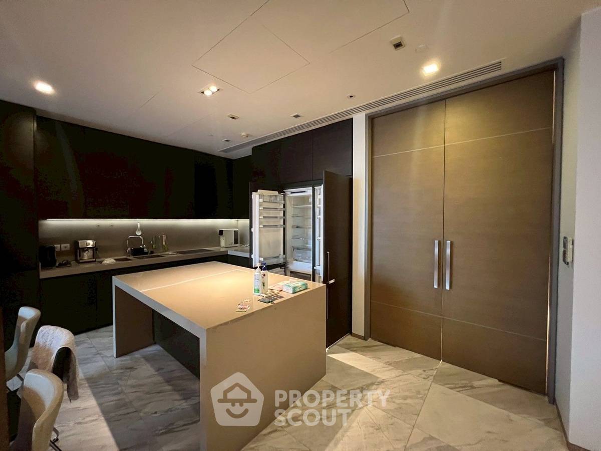 picture 4-BR Condo at Saladaeng One near MRT Si Lom (ID 3025703) - 6/32