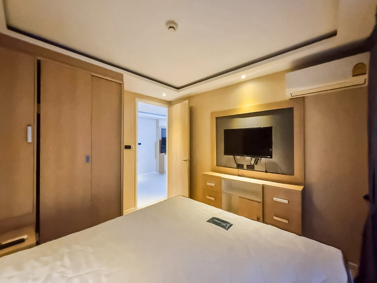 picture Estanan Condo Pattaya 1 Bedroom Condo for Rent Corner Unit - 7/12