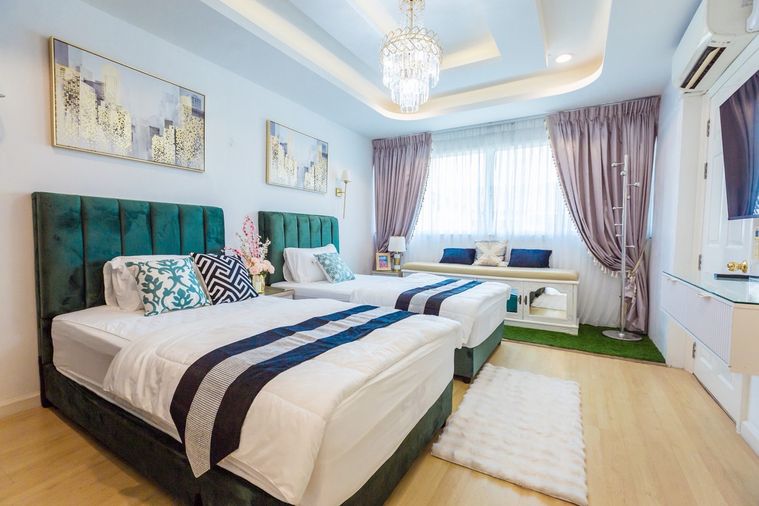 ขายทาวน์โฮม 4 ห้องนอน 240 ตร.ม. 24 ตร.ว. คริสตัล วิลล์