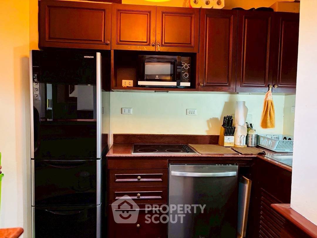 picture 2-BR Condo at Hillside Condo 4 in Chang Phueak (ID 3027675) - 11/12