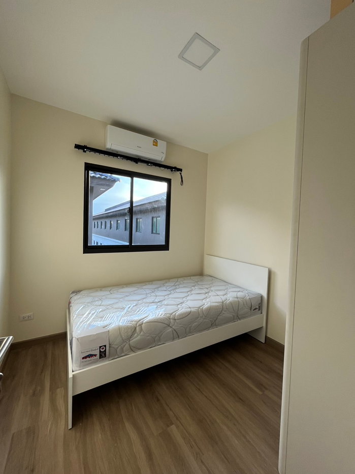 picture Brand-New 2-Storey Townhome for Rent in a Luxury Residential Project - 20/23