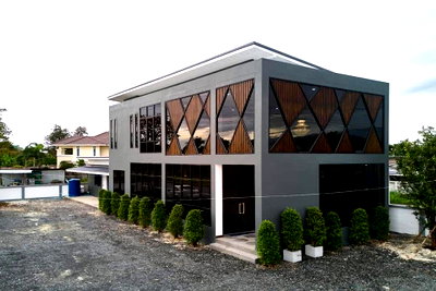 Office for rent Payap University (Mae Khao Campus) : 2-Storey Office Building for Rent in a Prime Location