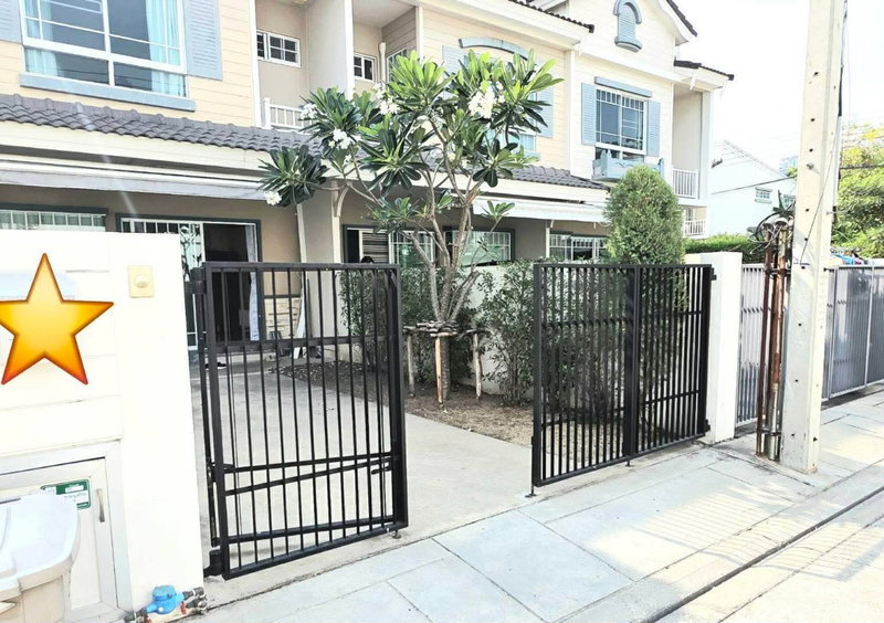 Townhouses for rent : ME2500255 Townhouse For Rent Indy Bangna KM.7
