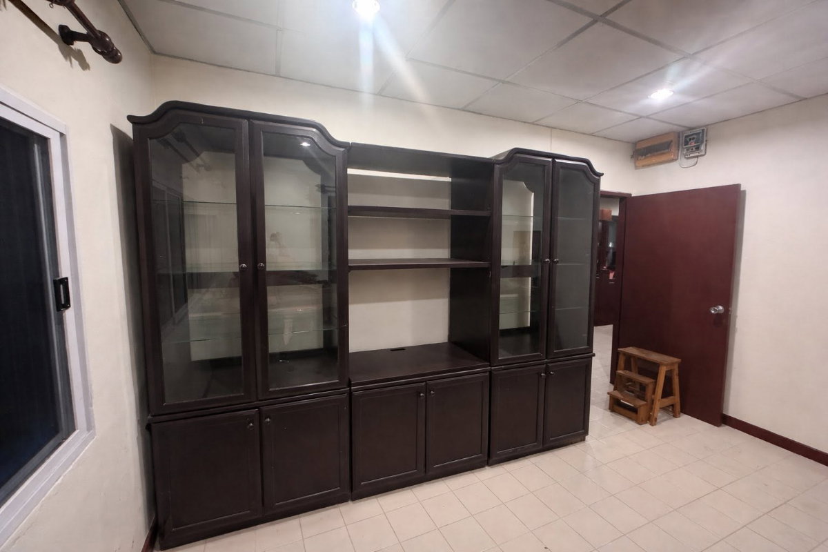 picture For rent Maneeya Thait - Sai Ma ready to move - 8/9