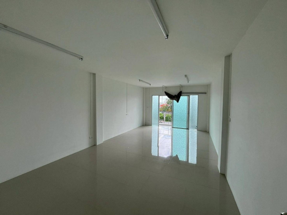 รูป อาคารพานิชย์ 3 ชั้น กรูฟวิลล์ อยูธยา 2 เหมาะค้าขาย - รูปที่ 10/12