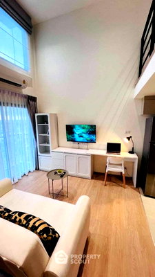 Condos for rent : 17th-Floor 1-BR 31 Sqm Condo At Na Reva Charoennakhon Near BTS Pho Nimit (ID 3023242)