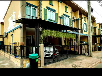 Townhouses for rent Muang Nonthaburi Nonthaburi : For rent Golden Town Saima fully fit