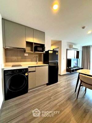 Condos for rent : 2-BR Condo at Ideo Mobi Sukhumvit 40 near BTS Ekkamai (ID 3028352)