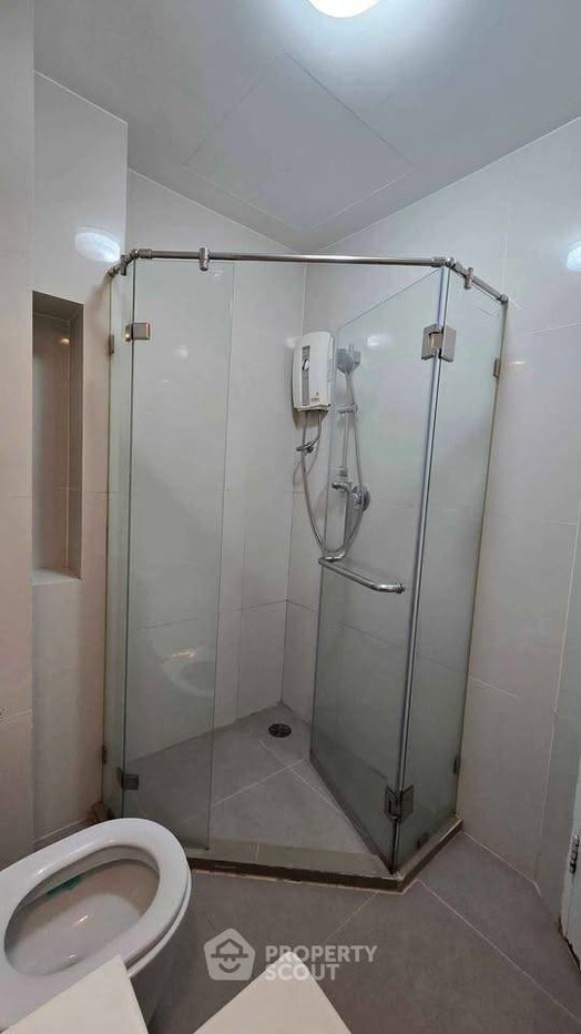 รูป คอนโด 1-ห้องนอน ที่ ไฮฟ์ สาทร ใกล้ BTS กรุงธนบุรี (ID 3026167) - รูปที่ 8/9