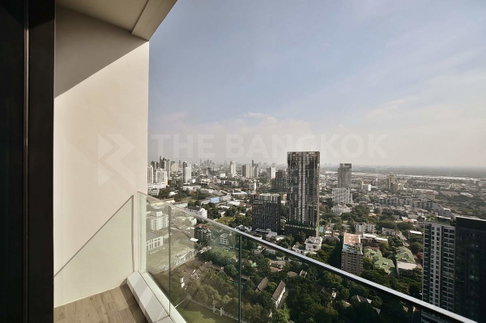 Convenient Travel, Great Value per Square Meter The Esse Sukhumvit 36