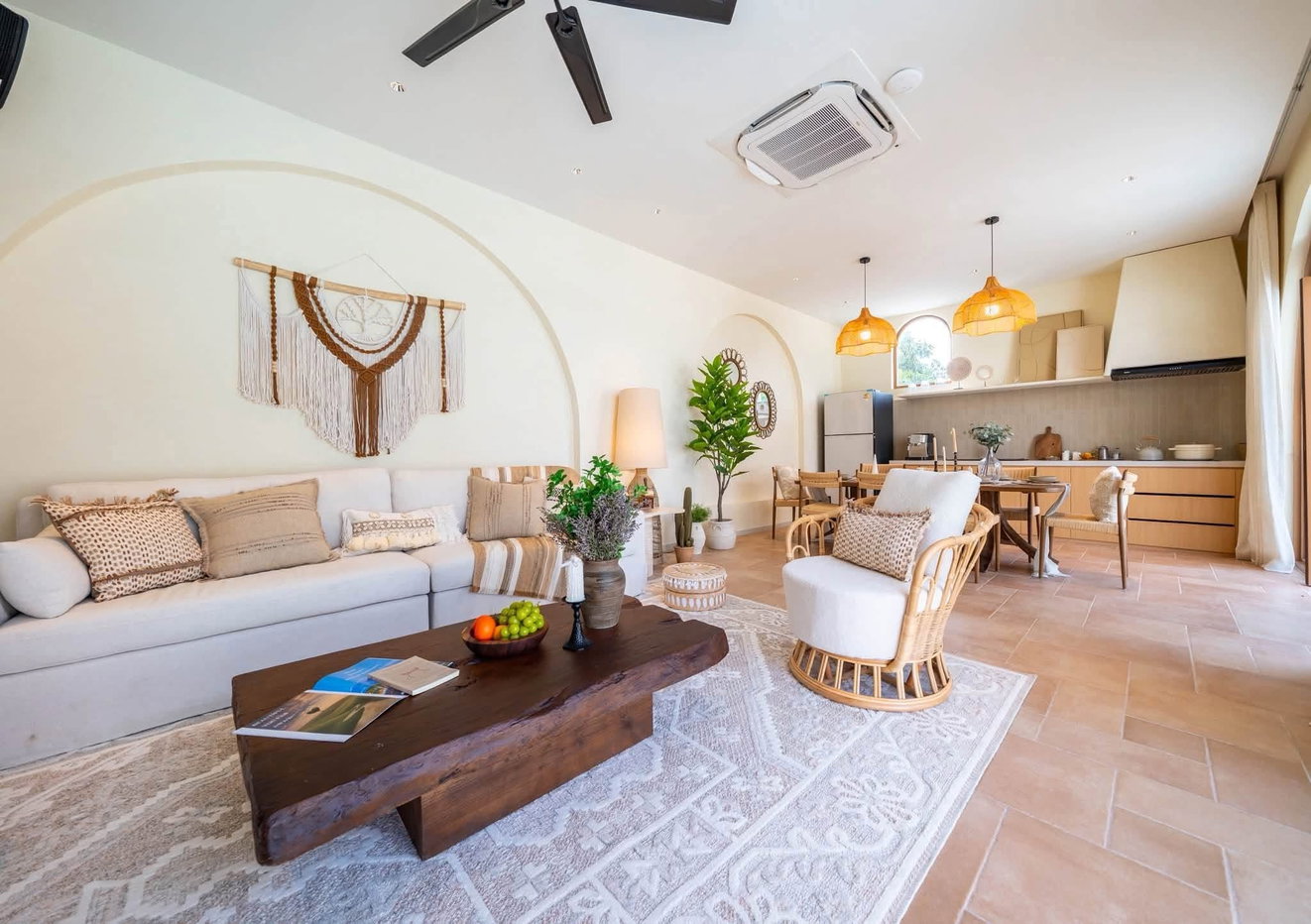 picture Modern Mediterranean Pool Villa for Sale Jomtien Pattaya - 8/16