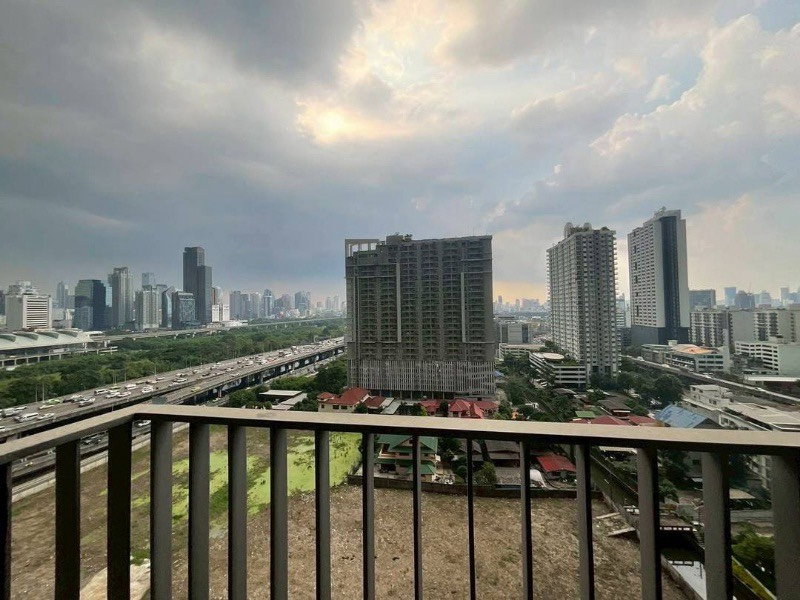 picture Condo For Rent!!Life Asoke Rama9 - 6/10