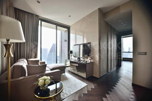 Convenient Travel, Great Value per Square Meter The Esse Sukhumvit 36