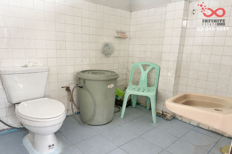 8-bed house for sale, 80 sq wah, Taling Chan