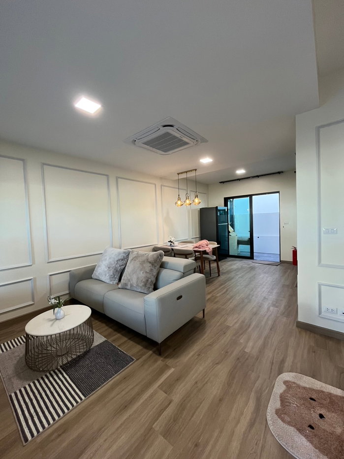 picture Brand-New 2-Storey Townhome for Rent in a Luxury Residential Project - 3/23
