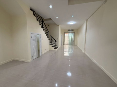 🏢 HF106 | For Rent: 4-Story Home Office at Premium Place Nawamin-Sukhaphiban 1 | Company Registration Allowed!