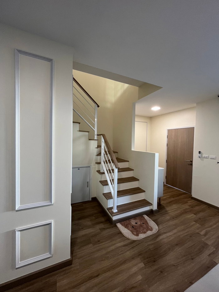 picture Brand-New 2-Storey Townhome for Rent in a Luxury Residential Project - 11/23