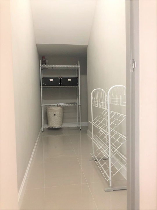 picture Two-story detached house for rent with 3 bedrooms and 3 bathrooms. - 12/20