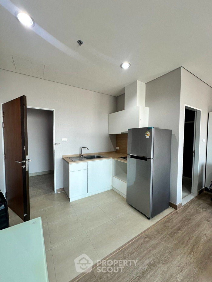 picture Studio Condo at Intro Phaholyothin-Pradipat near MRT Kamphaeng Phet (ID 1953739) - 10/15