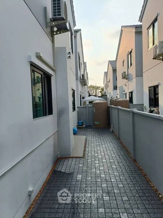 รูป บ้าน 4-ห้องนอน ที่ เซนส์ บางนา - สุวรรณภูมิ ใกล้ ท่าอากาศยานสุวรรณภูมิ (ID 3018839) - รูปที่ 5/5