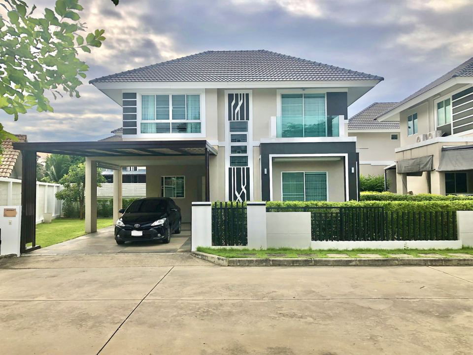 picture Two-story detached house for rent with 3 bedrooms and 3 bathrooms. - 1/20