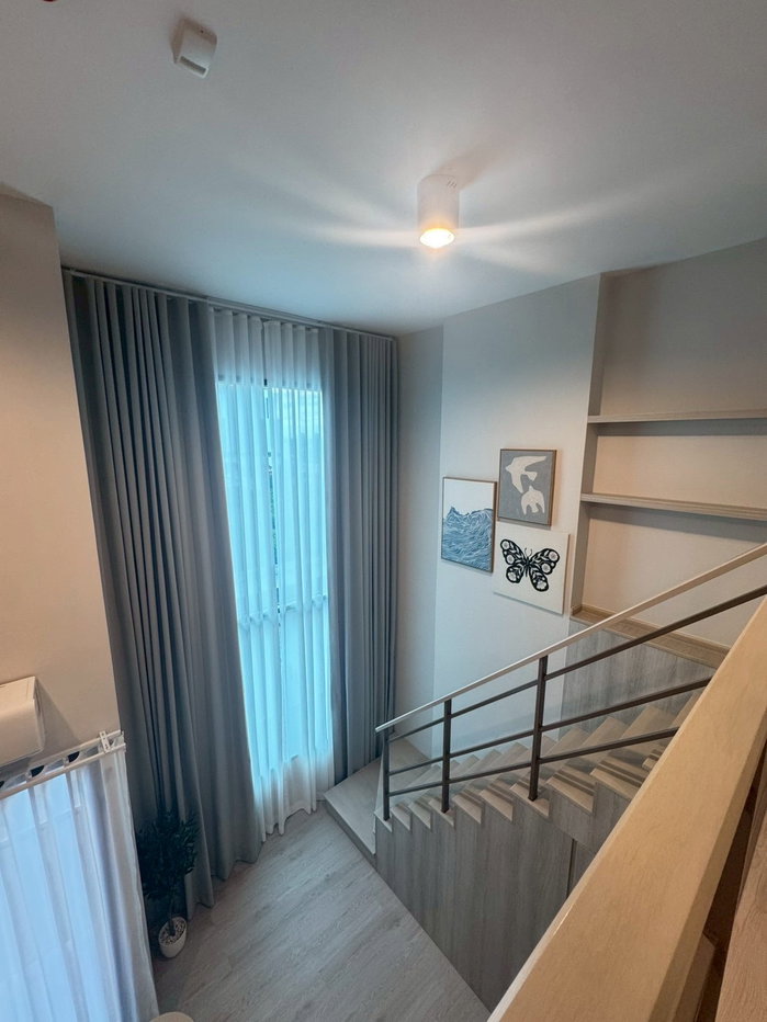 picture For rent: Cobe Kaset-SriPathum, High ceiling unit,  new unit, ready to move in. 28,000 baht per month. Call (0955752068, Ms. Chompoo) - 4/20