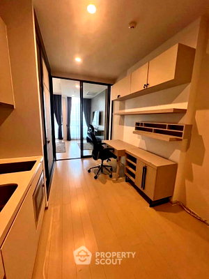 Condos for rent : 1-BR Condo at Noble Ploenchit near BTS Phloen Chit (ID 3025841)