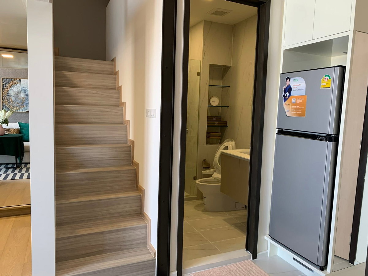 รูป RS6599 ให้เช่า Chewathai Residence Asoke ห้องกึ่ง Duplex ชั้นสูง ใจกลางอโศก ใกล้ MRT พระราม 9 - รูปที่ 4/12