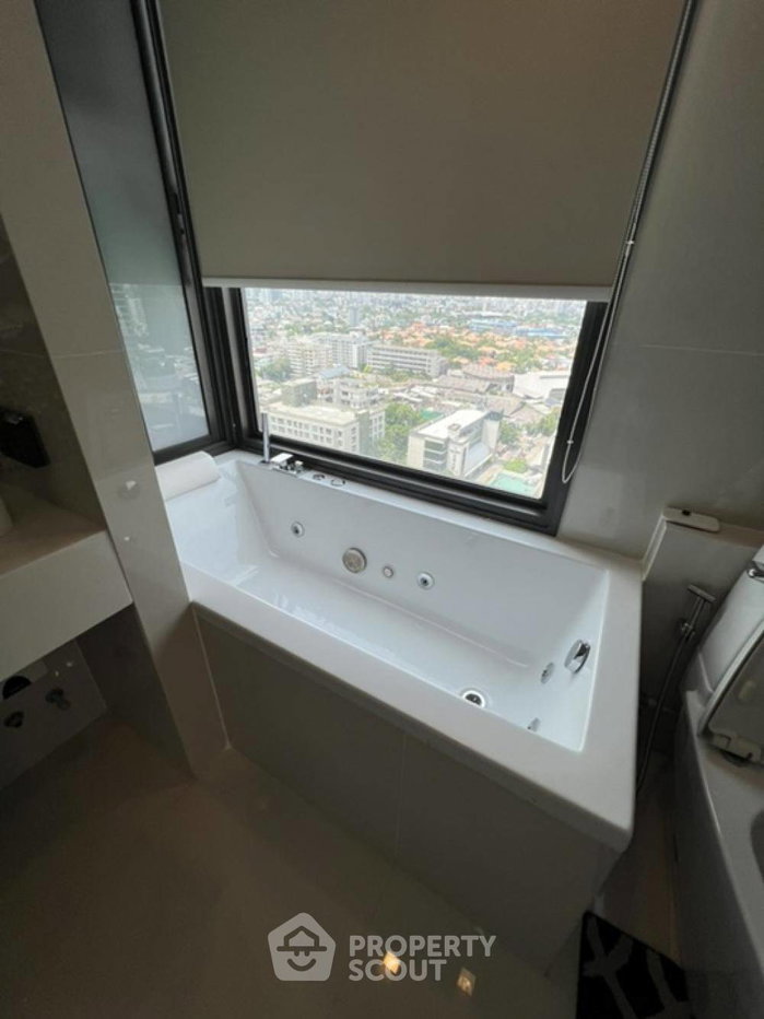 picture 1-BR Condo at Rhythm Sukhumvit 44/1 near BTS Phra Khanong (ID 1396759) - 13/14
