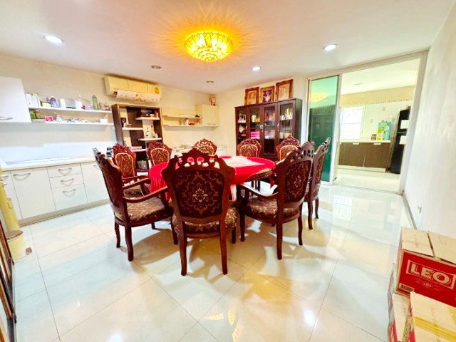 รูป บ้านเดี่ยวหรู 4 นอน ครึ่งไร่ 820 ตร.ม. 4 น้ำ บางบอน 205 ตร.ว. พร้อมสวนส่วนตัวขนาดใหญ่ ตลาดบางบอน 5 700 ม - รูปที่ 6/8