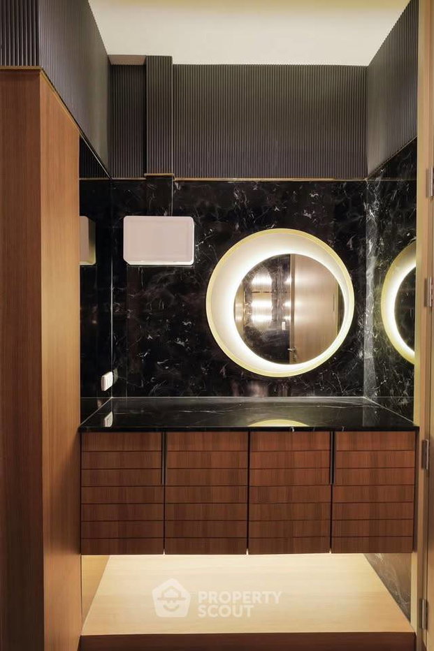 picture 1-BR Condo at Noble Ploenchit near BTS Phloen Chit (ID 3024579) - 7/22