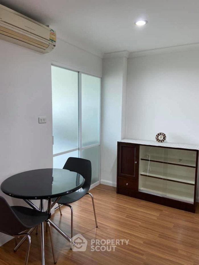 picture 1-BR Condo For Rent, 11th Floor, Lumpini Suite Pinklao Near MRT Bang Yi Khan (ID 465798) - 5/9