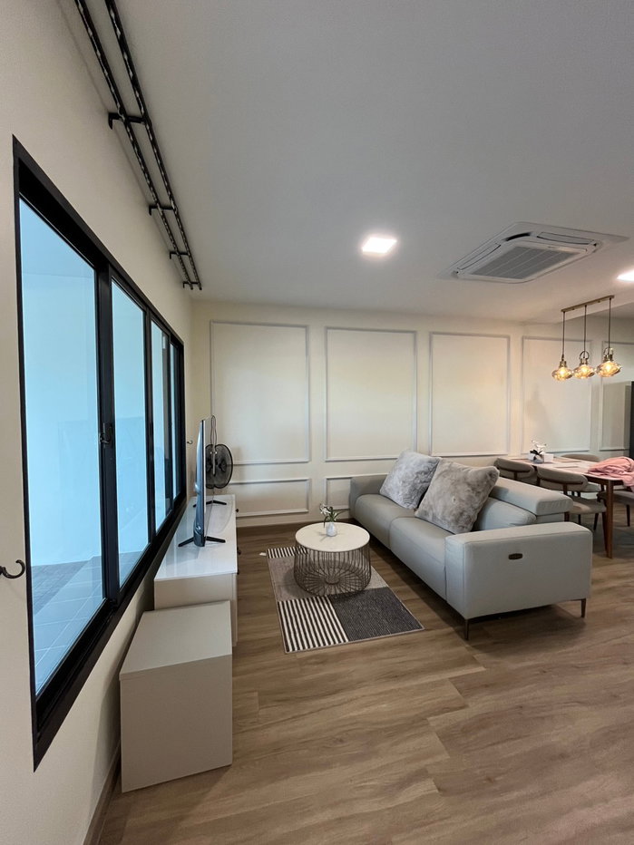 picture Brand-New 2-Storey Townhome for Rent in a Luxury Residential Project - 2/23