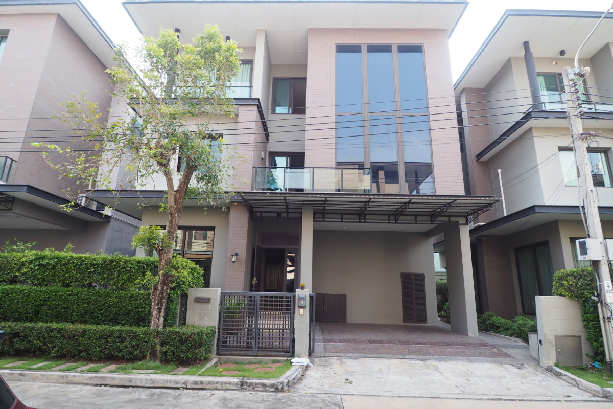 ขาย บ้านเดี่ยว3ชั้น โซล เอกมัย-ลาดพร้าว Soul Ekkamai-Ladprao ติดโรงเรียนบดินทร์เดชา  (สิงห์ สิงหเสนี)