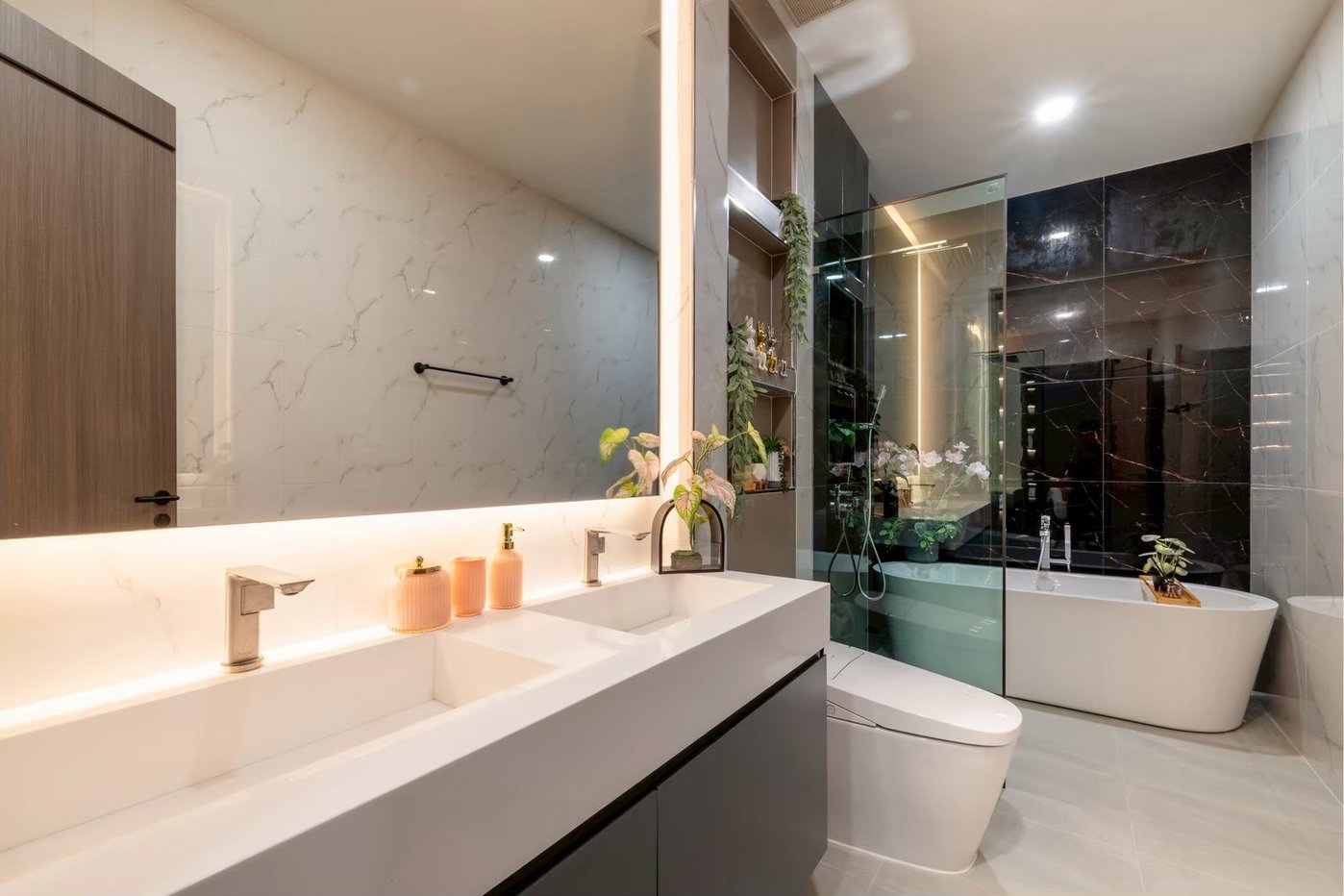 picture Luxury Pool Villa for Sale Mabprachan East Pattaya - 22/28