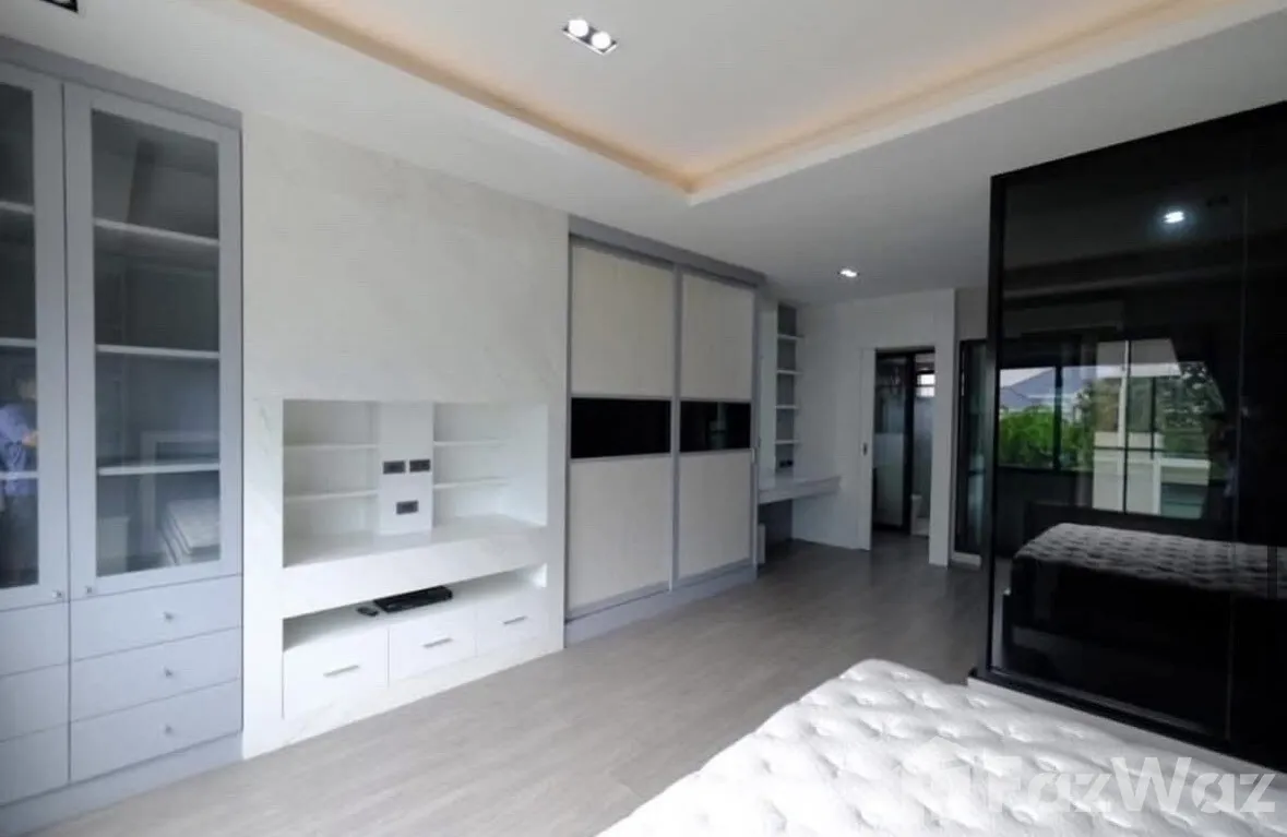 picture For Rent 5826836 - 4/25