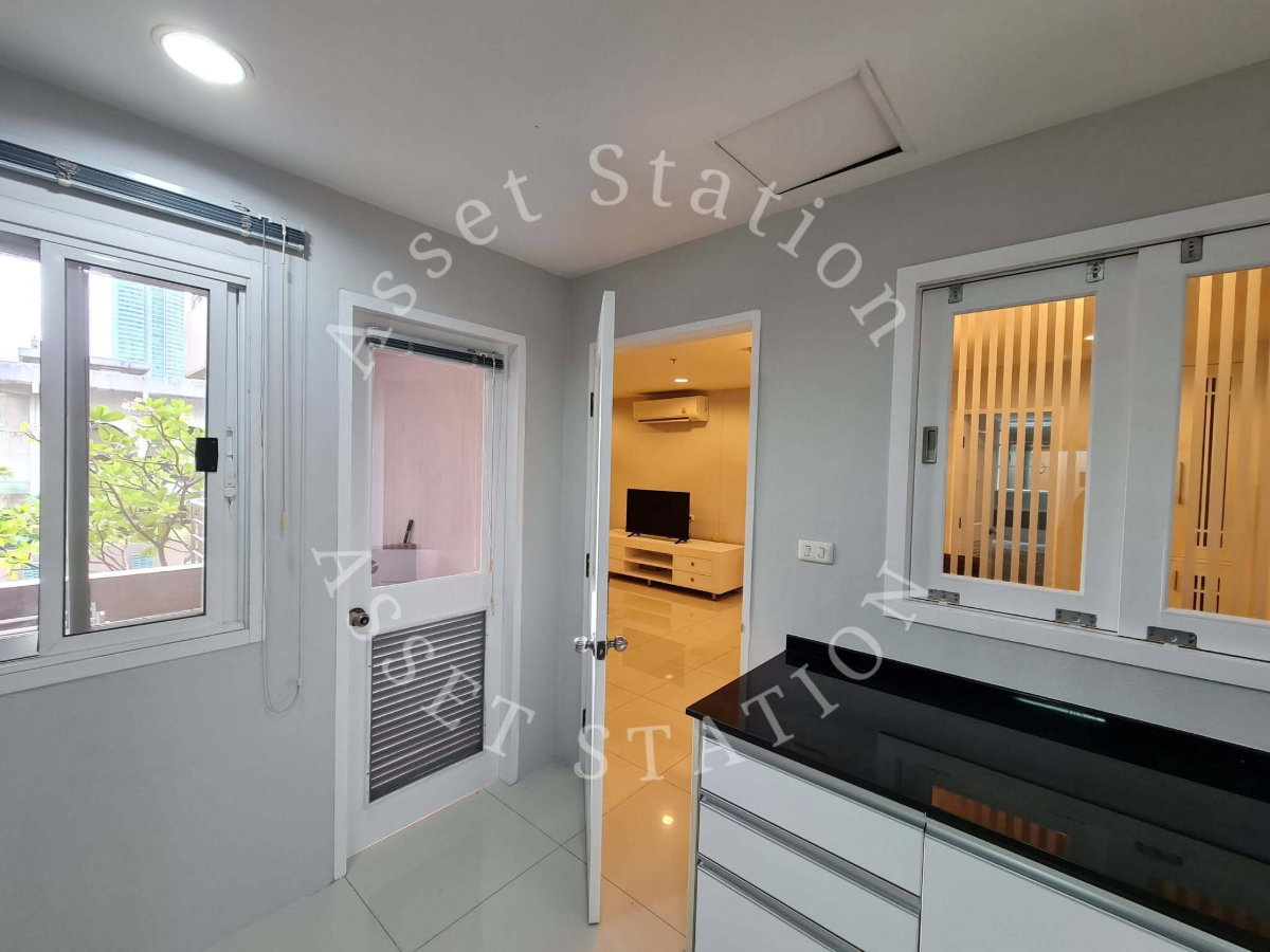 picture ð Serene Place Sukhumvit 24. Beautiful, ready-to-move-in unit. ðLocated in the CBD, near BTS Phrom Phong.ð - 9/14