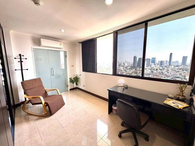 รูป PM038368 ✨Flash Deal ✨ Supalai Place Sukhumvit 39 (5Bed 5Bath 490.63 SQM.) พร้อมอยู่ ! เพียง 220,000 บาทต่อเดือน Tel.0981315848 @propmatch - รูปที่ 9/14