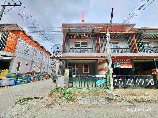 ขายทาวน์โฮม : ทาวน์เฮ้าส์ 22.4 ตร.วา เทพประทานพร 11 ศรีราชา ชลบุรี 1.8M