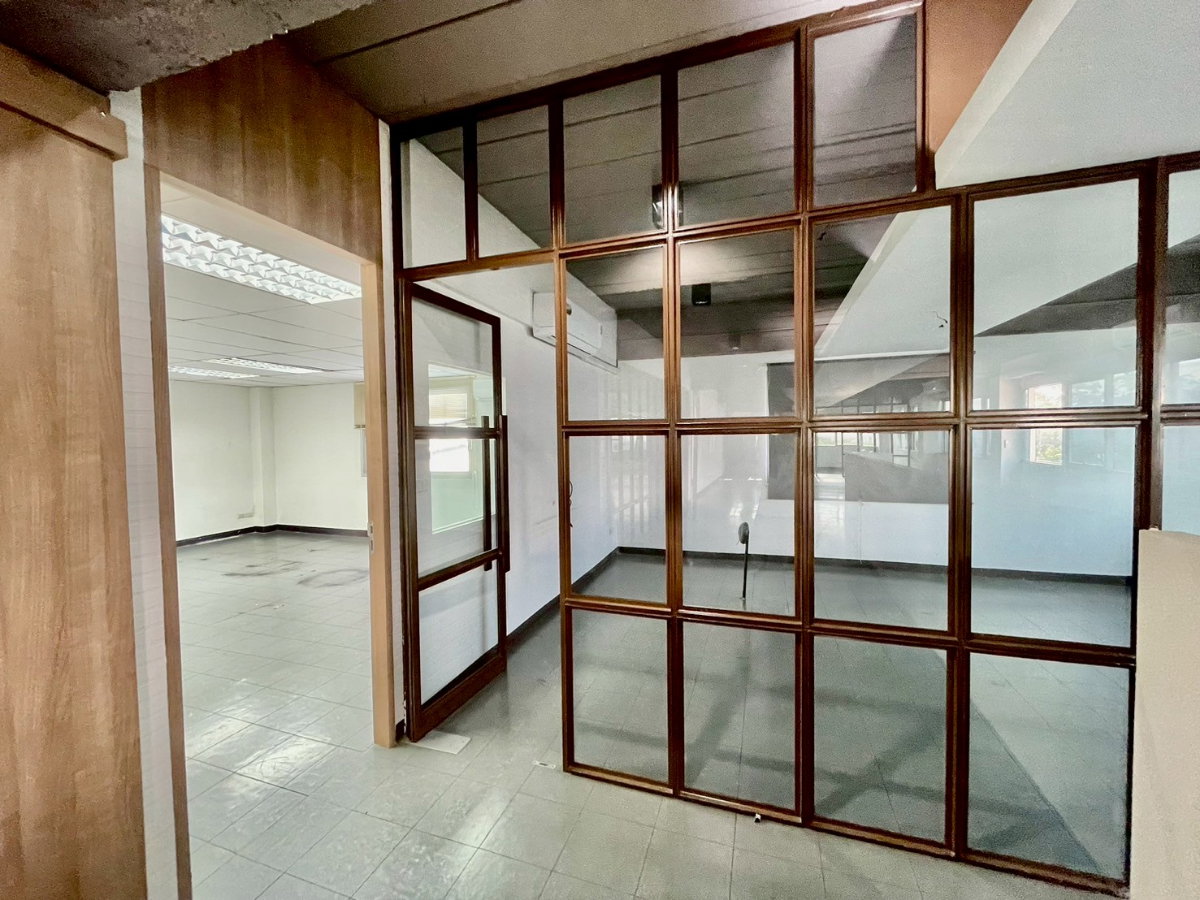 รูป ให้เช่าทำออฟฟิศ(บริเวณชั้น 3)  พื้นที่  240 ตรม. - รูปที่ 7/15