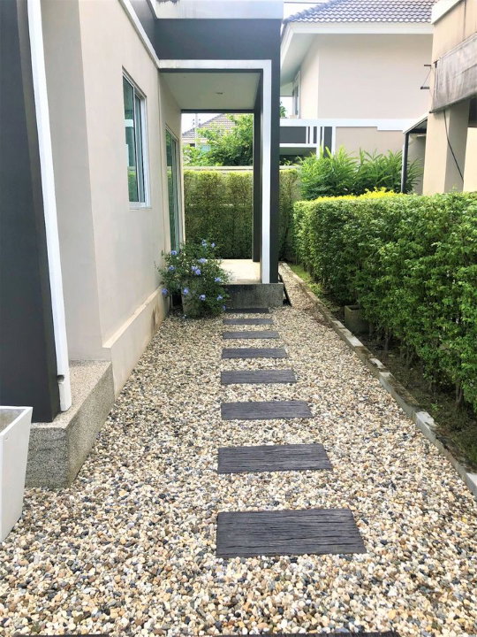 picture Two-story detached house for rent with 3 bedrooms and 3 bathrooms. - 18/20